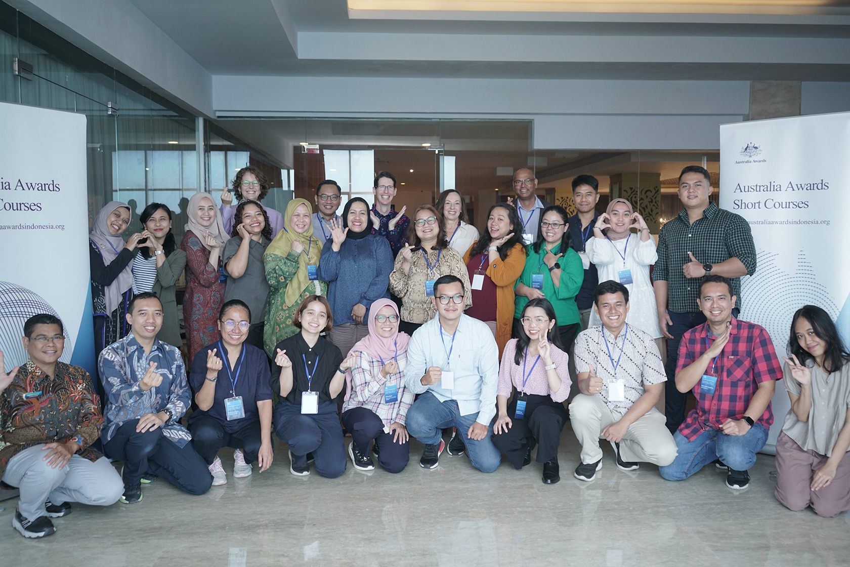 All participants and committees take a group photo with the Australian Consul-General in Makassar, Mr Todd Dias.