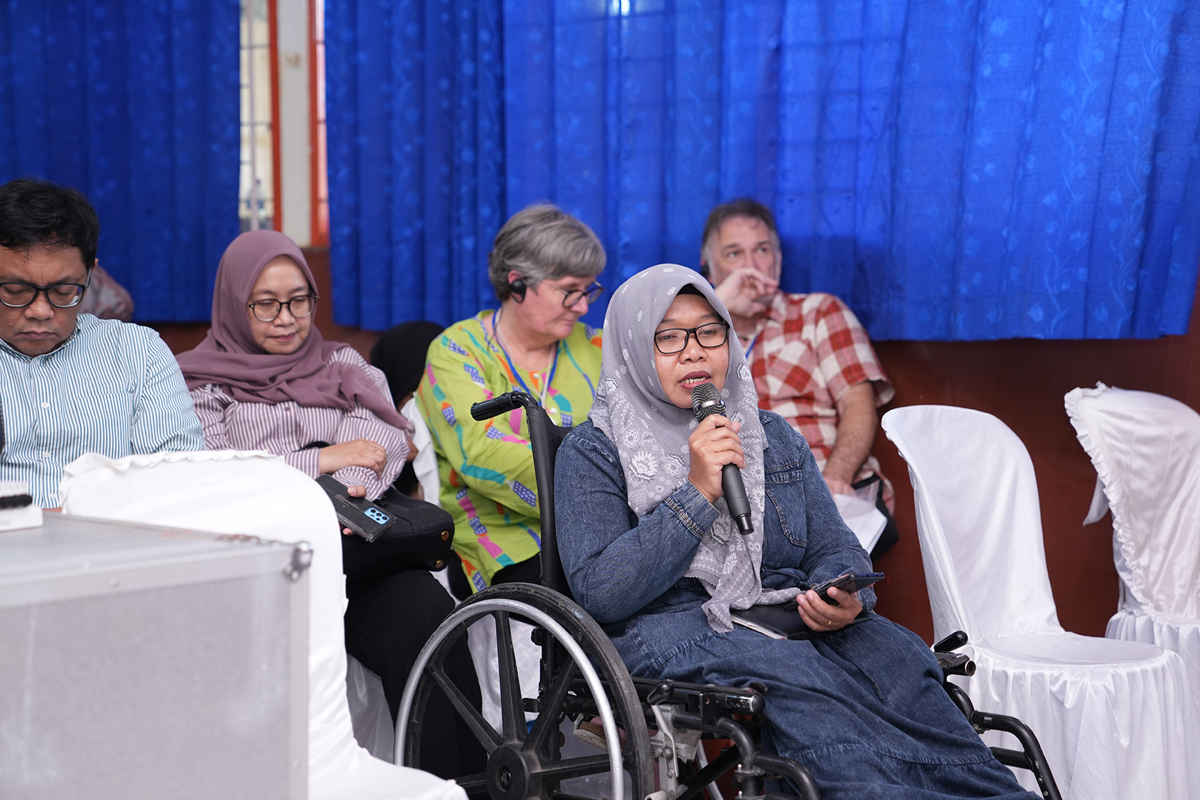 A participant engaged with ULD by inquiring about the organisation’s best practices for delivering optimal service to people with disabilities in inclusive disaster management .