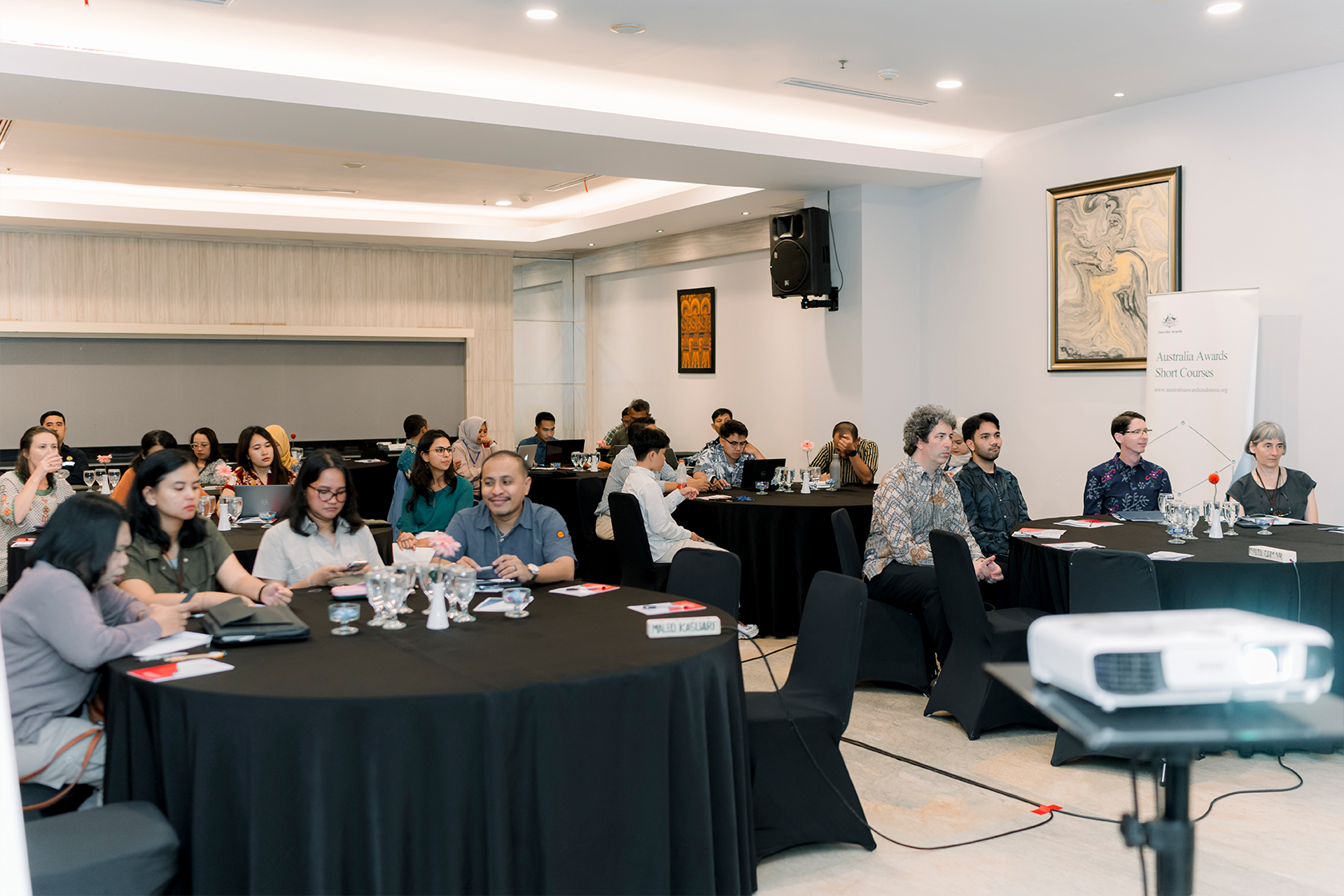 Twenty-five dedicated professionals from diverse sectors, including business, government, state-owned enterprises, Educations, and NGOs, convened for a Post-Course Workshop.