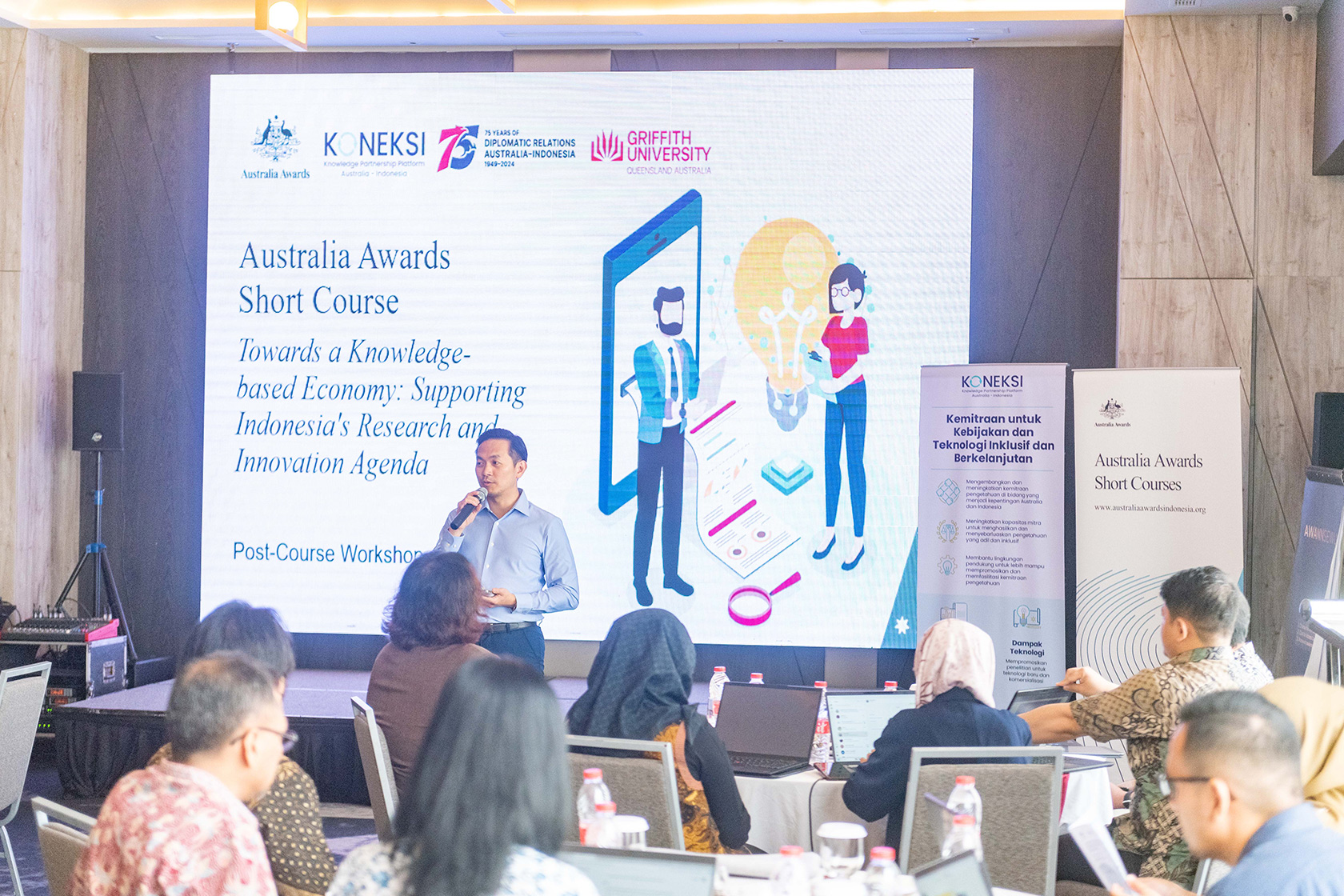 Prof Dian Tjondronegoro, the course leader of this short course, shares valuable insights during the Post-Course Workshop in Semarang.